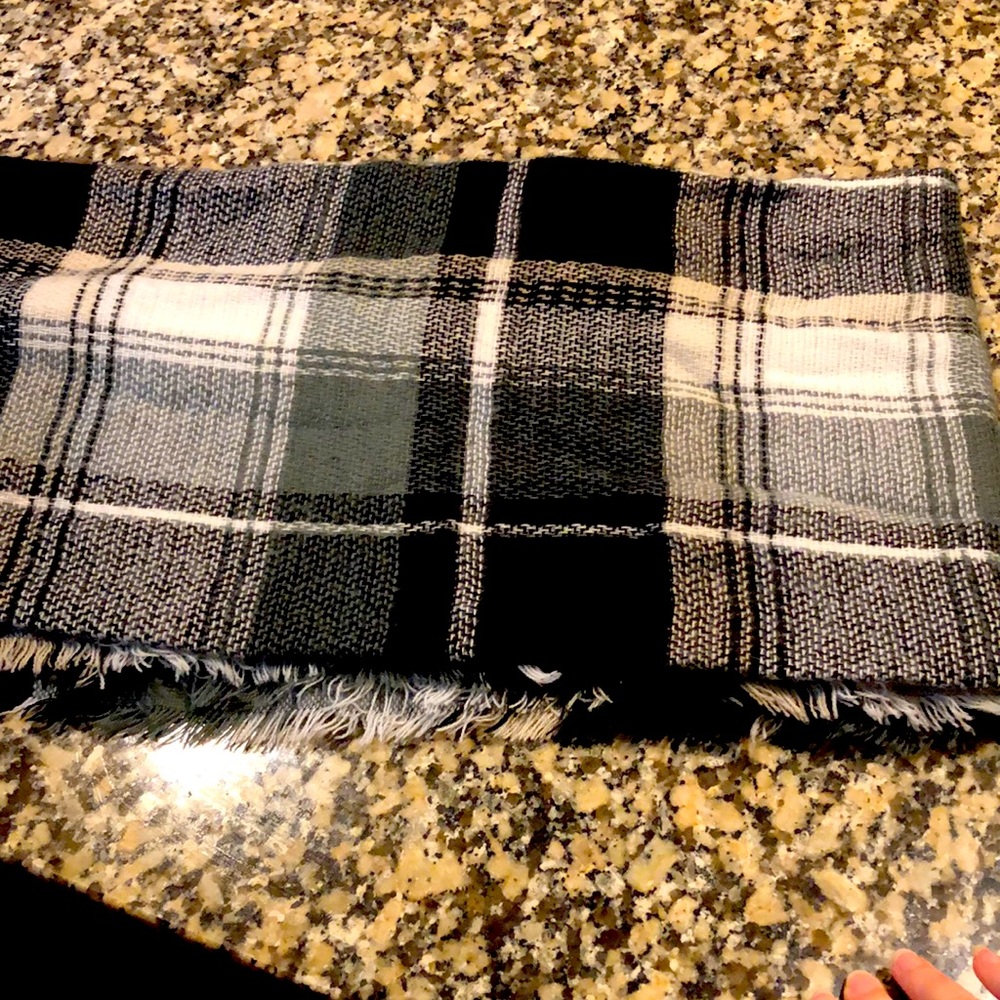 Plaid Scarf 7’ x 6’ Rectangle, black white gray, soft and warm